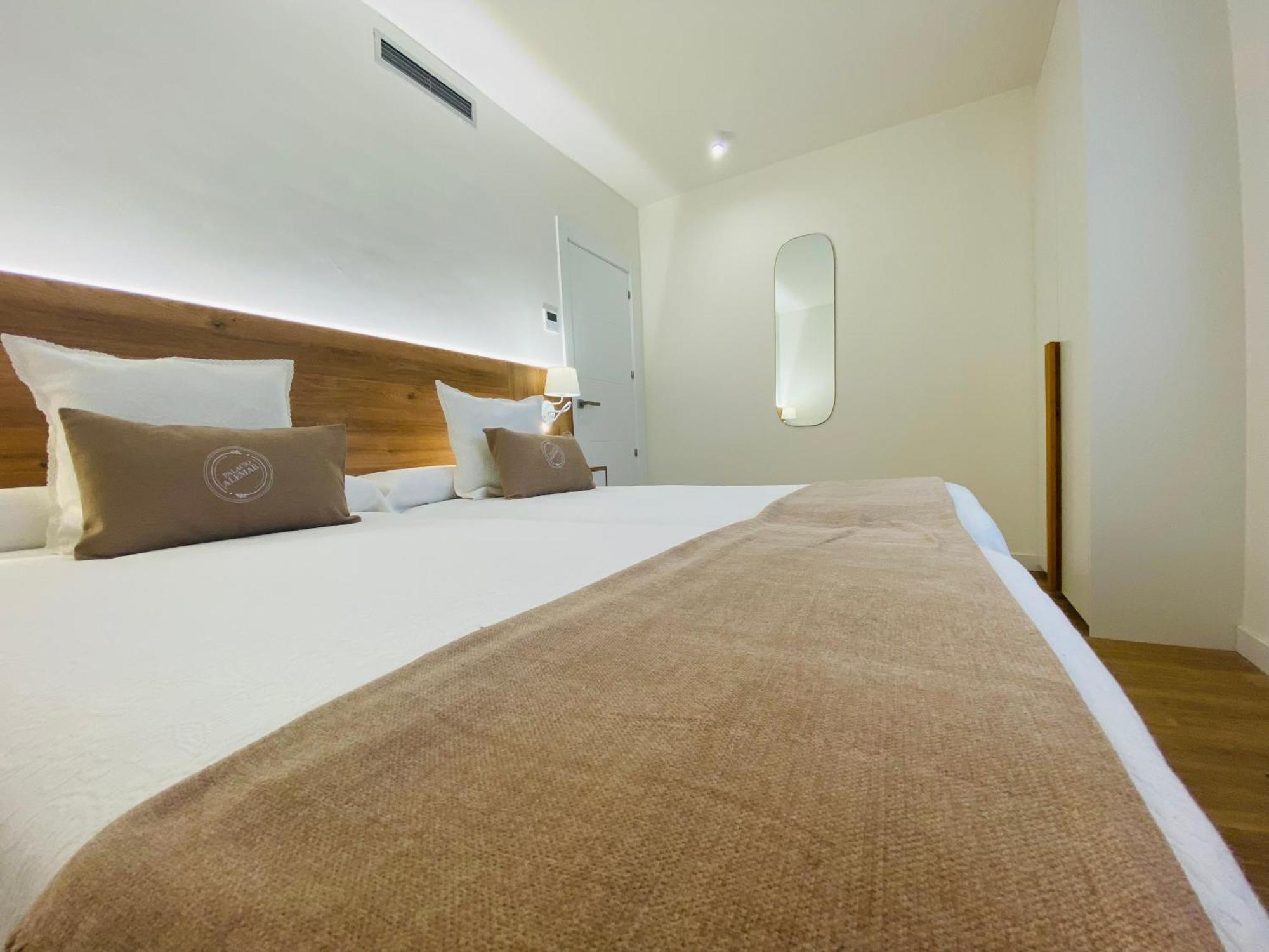 Apartamentos Palacio Alemar Loredo Quarto foto